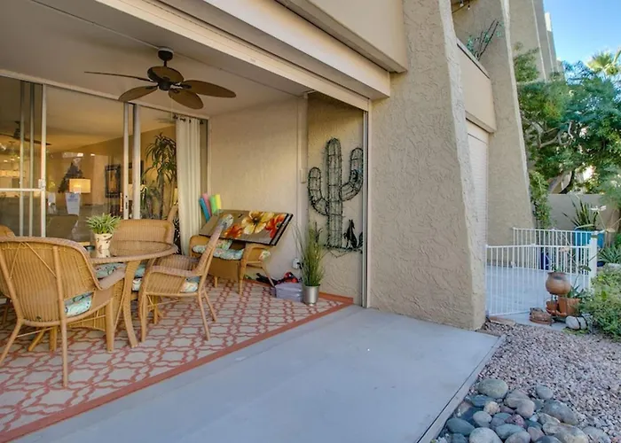 Ferienhaus Cozy 2-bdrm In Heart Of Old Town *