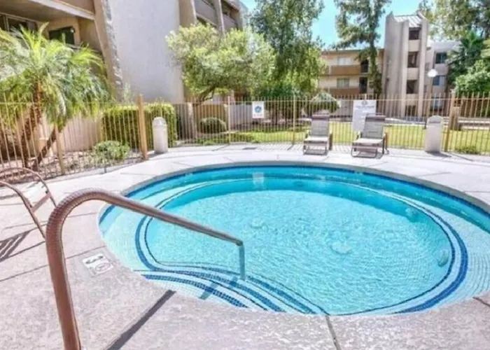 Summer Specials Cozy 2-bdrm In Heart Of Old Town Holiday home *