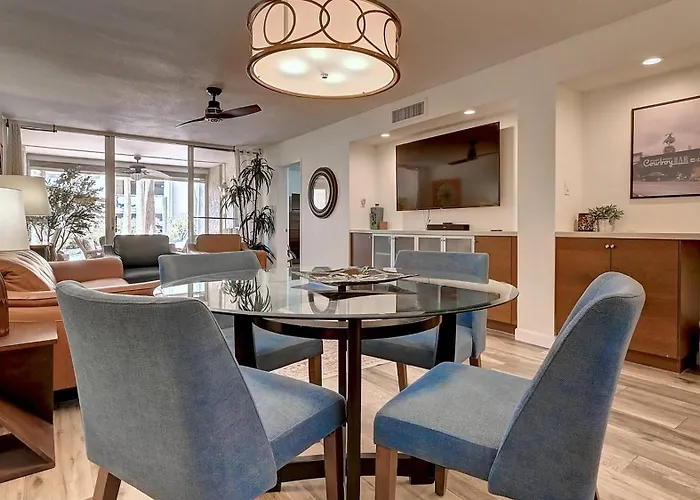 Summer Specials Cozy 2-bdrm In Heart Of Old Town Holiday home *