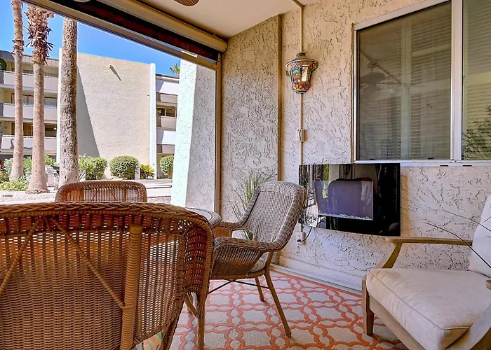 Holiday home Summer Specials Cozy 2-bdrm In Heart Of Old Town