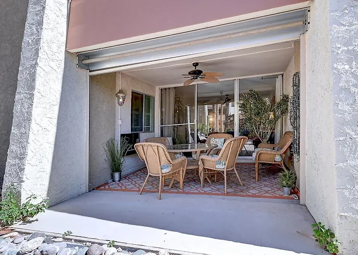 Summer Specials Cozy 2-bdrm In Heart Of Old Town