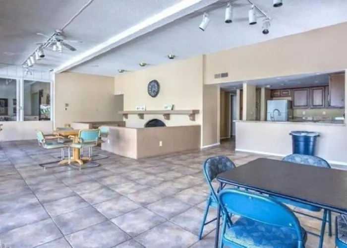 Summer Specials Cozy 2-bdrm In Heart Of Old Town Holiday home *